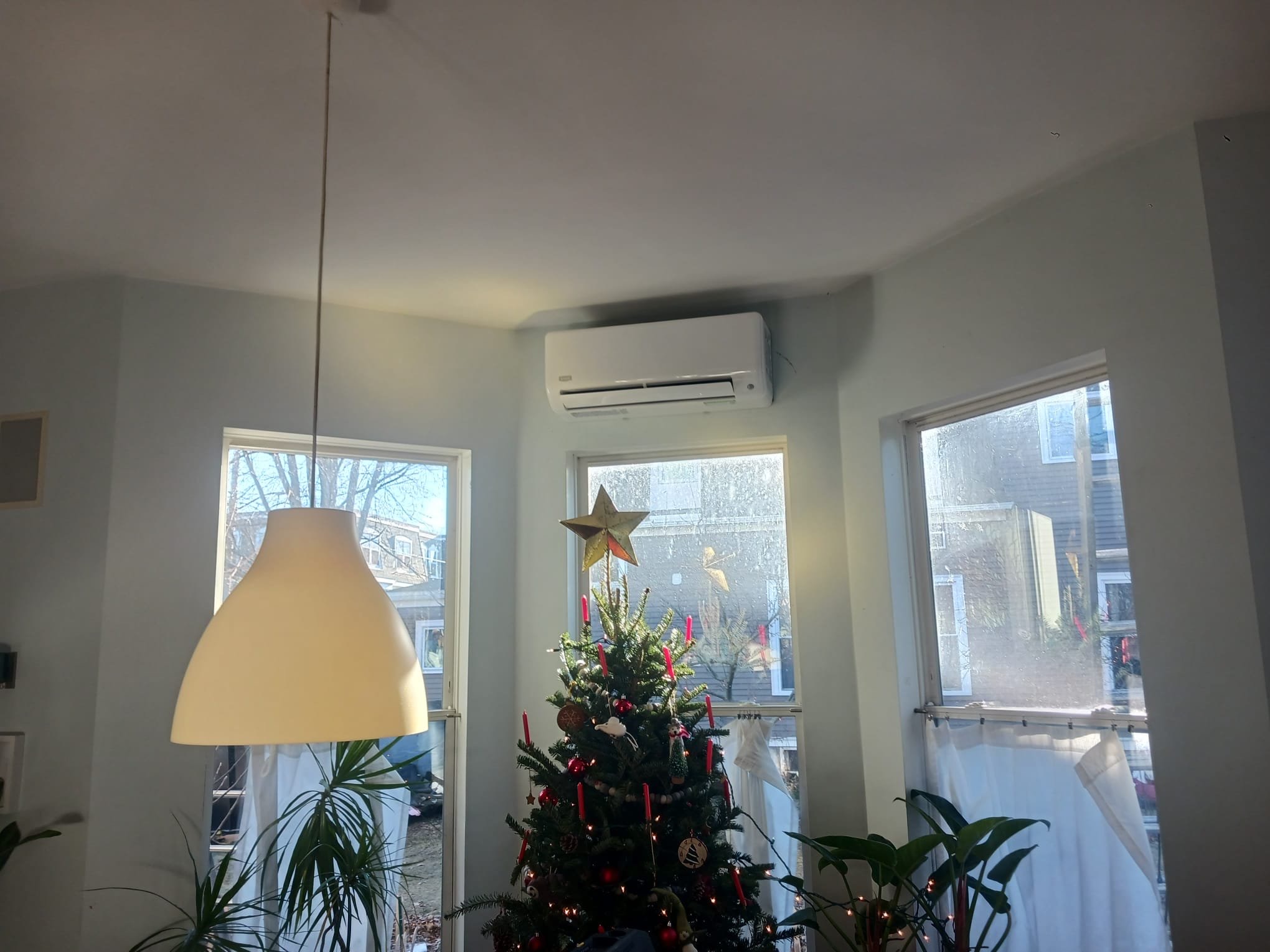 Ductless heat pump installed in West Roxbury by Endless Energy