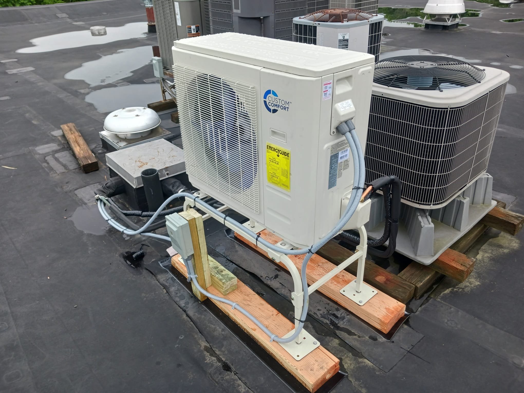 Rooftop mini split AC installed by Endless Energy