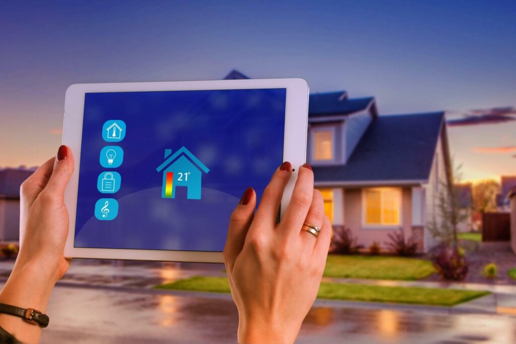 smart-home-saving-energy-house-technology